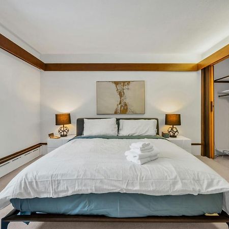 Historic Specious Home In Vancouver West Exterior photo
