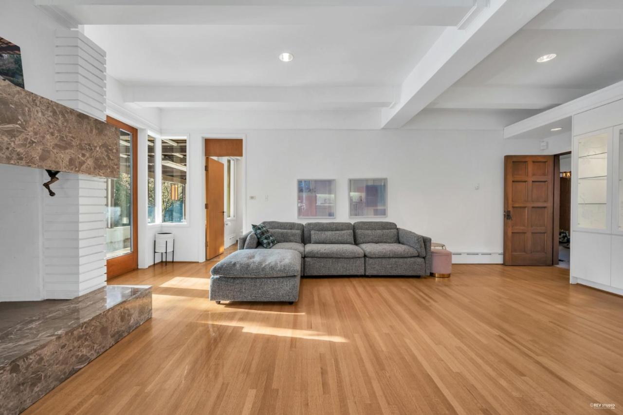 Historic Specious Home In Vancouver West Exterior photo