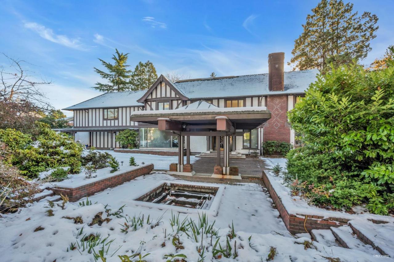 Historic Specious Home In Vancouver West Exterior photo