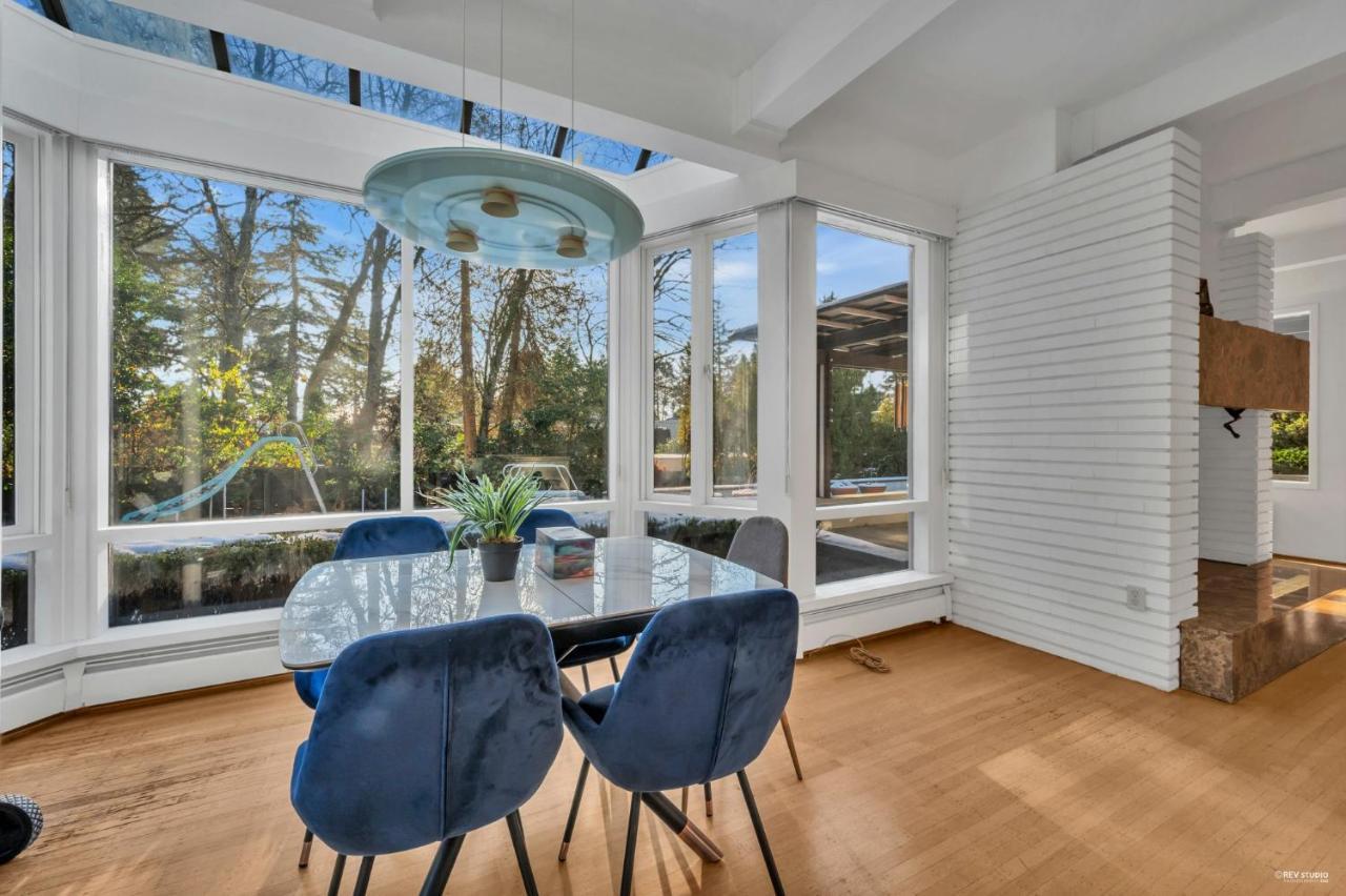 Historic Specious Home In Vancouver West Exterior photo