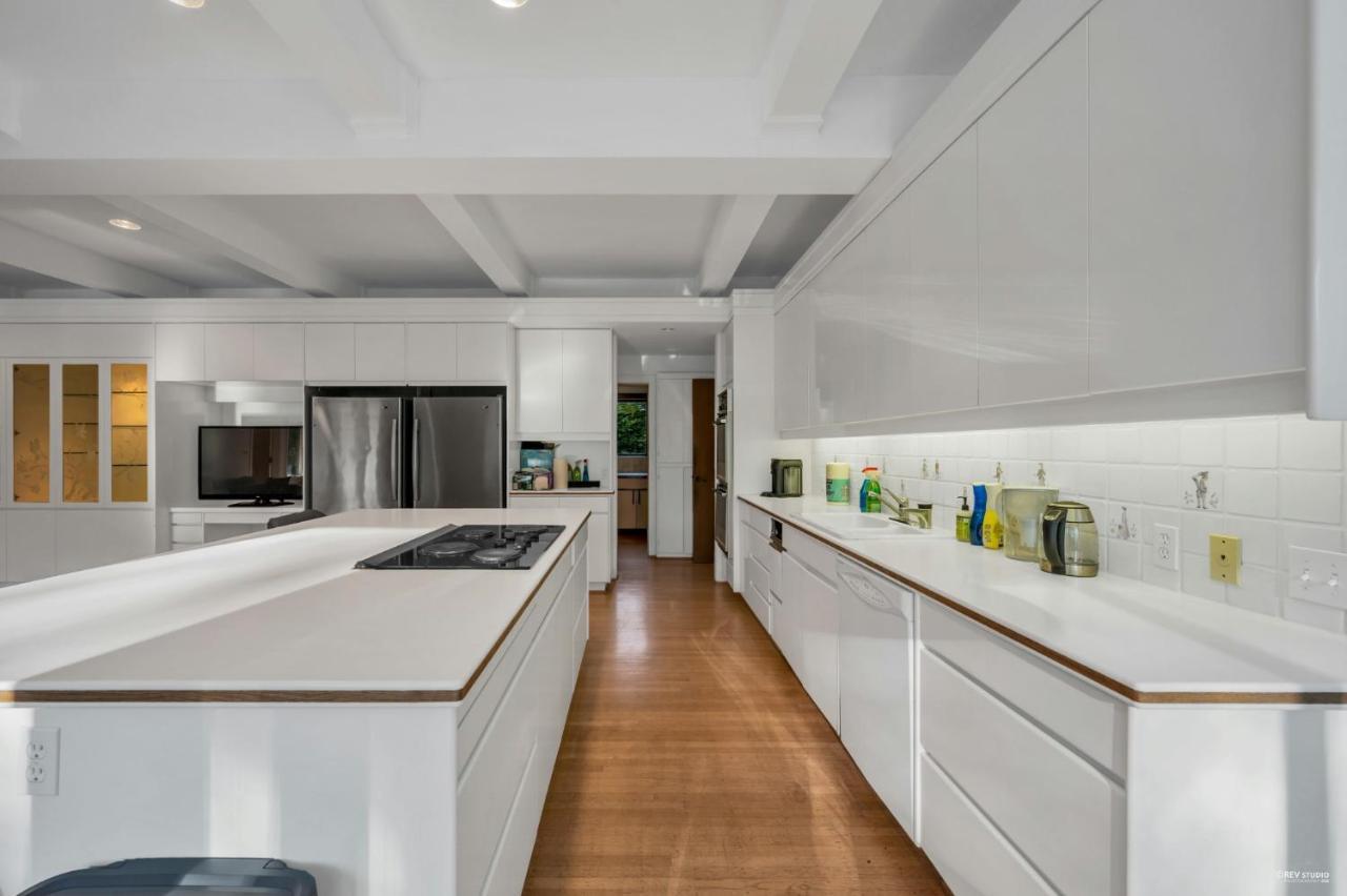 Historic Specious Home In Vancouver West Exterior photo